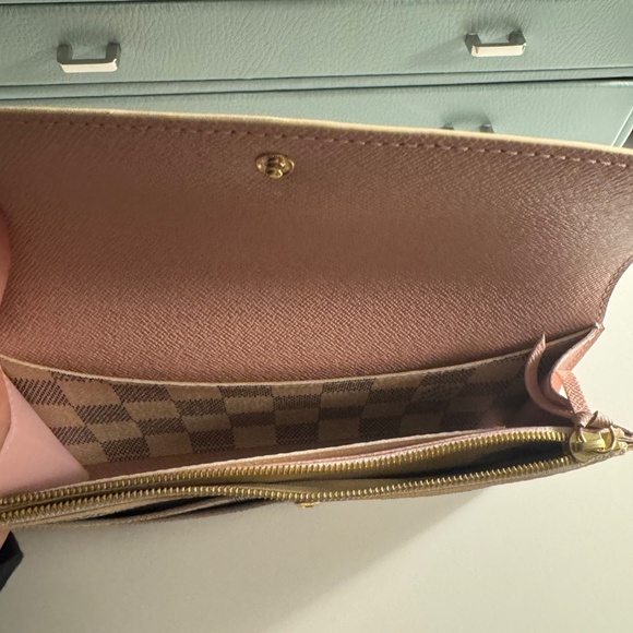 Louis Vuitton Emilie Wallet Damier Azur Canvas - Picture 4 of 7